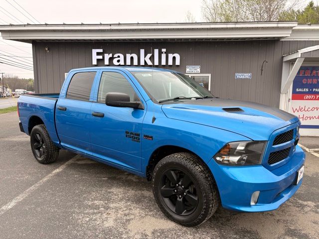 2019 RAM 1500 Classic Express 4x4 Crew Cab 5'7's photo