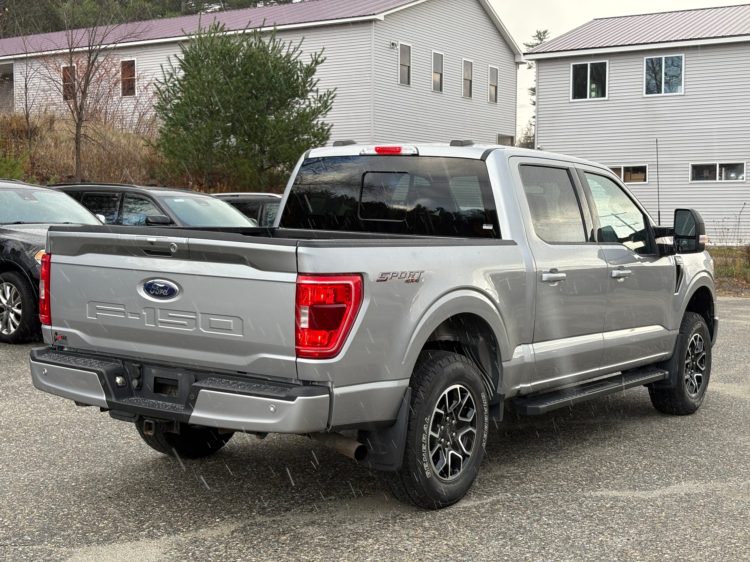 2021 Ford F-150 XLT photo 3