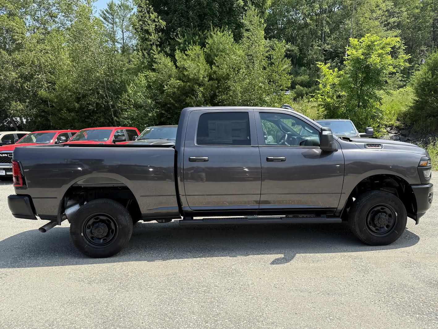 2025 Ram 2500 Tradesman photo 3