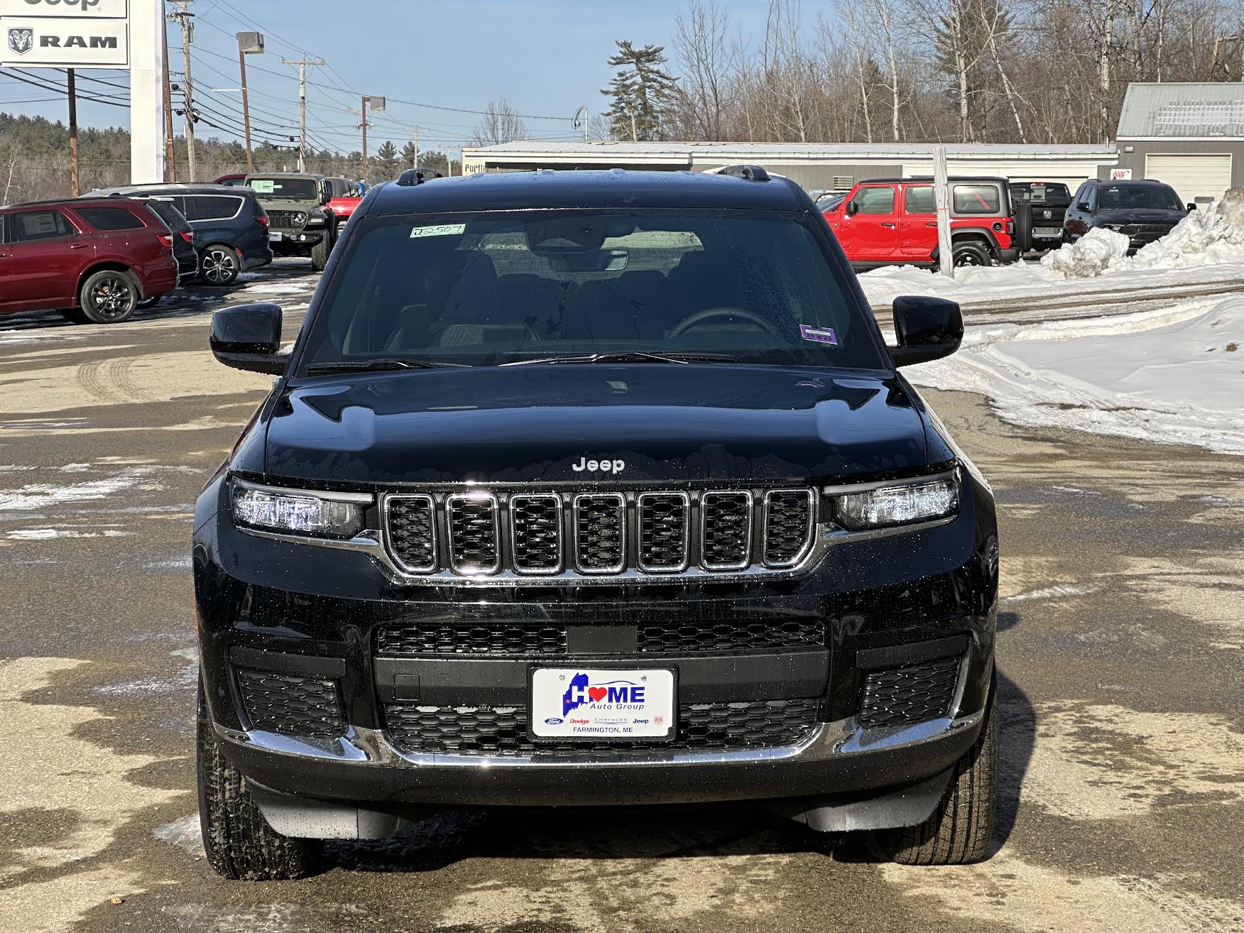 2025 Jeep Grand Cherokee L photo 2