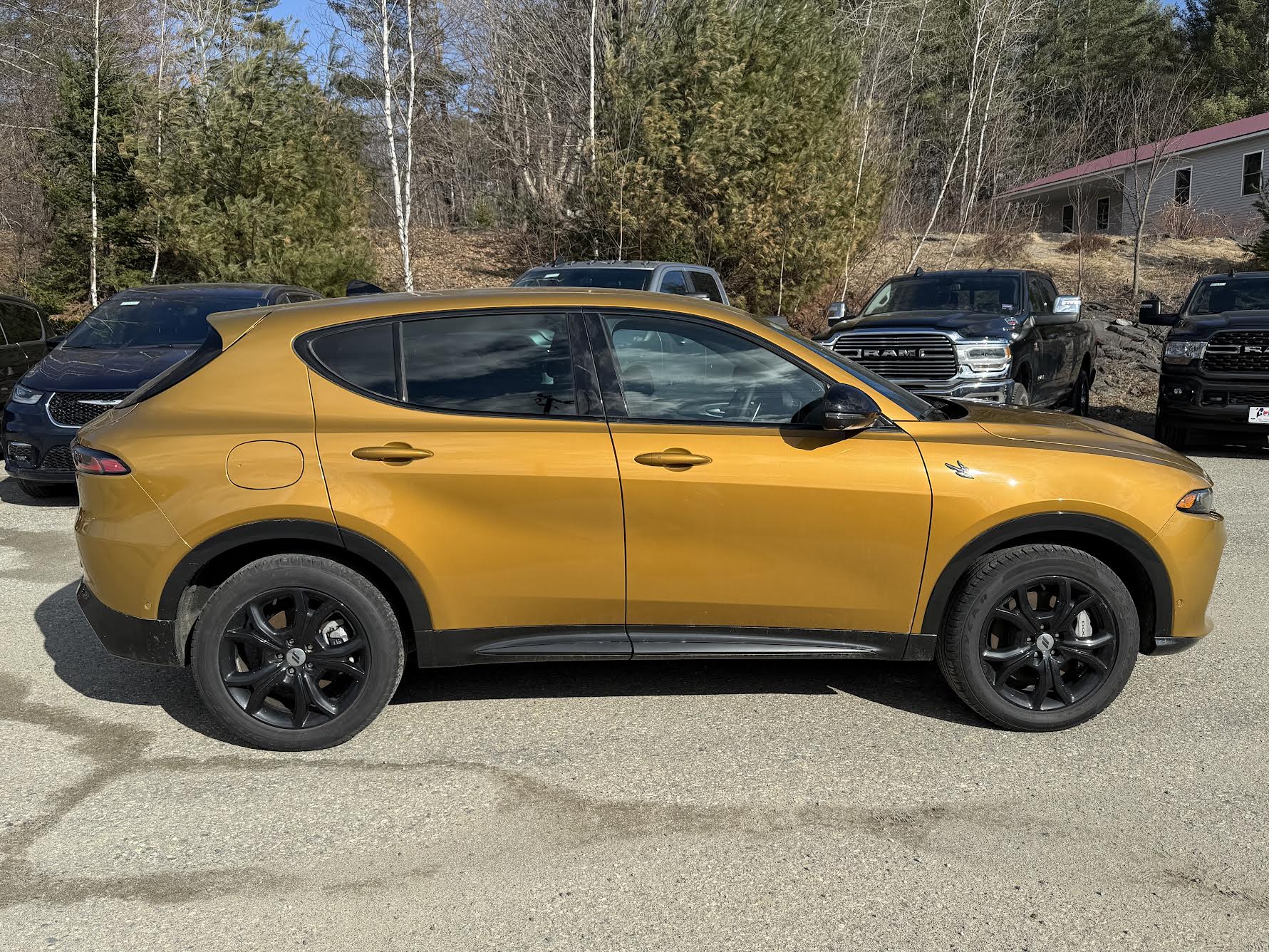 2024 Dodge Hornet R/T photo 3