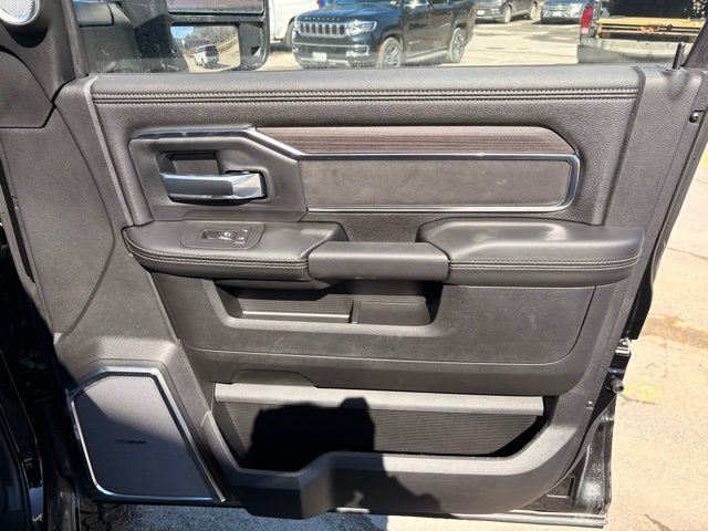 2025 RAM 2500 Laramie - Photo 12