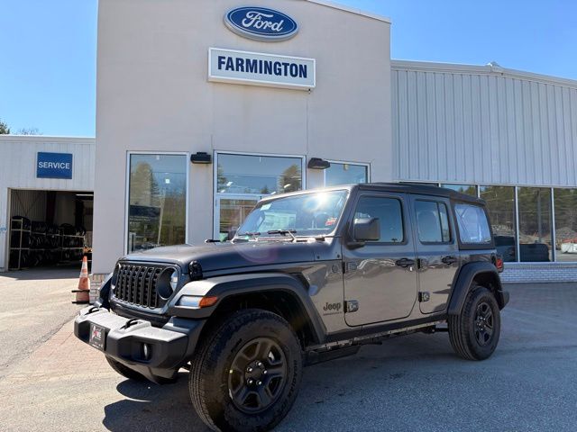 2026 Jeep Wrangler Sport's photo