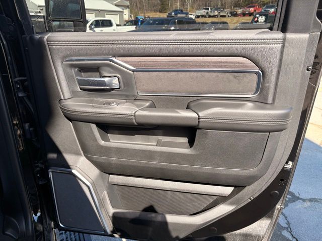 2025 RAM 2500 Laramie - Photo 15