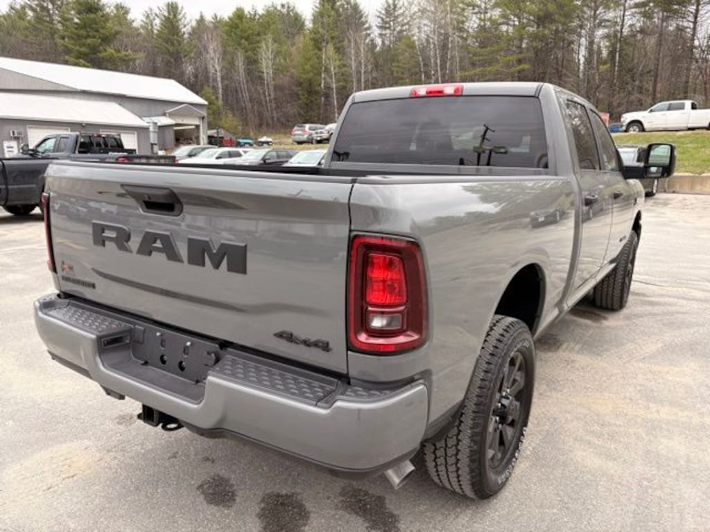 New 2026 Ram 2500 BIG HORN CREW CAB 4X4 6'4 BOX Pickup