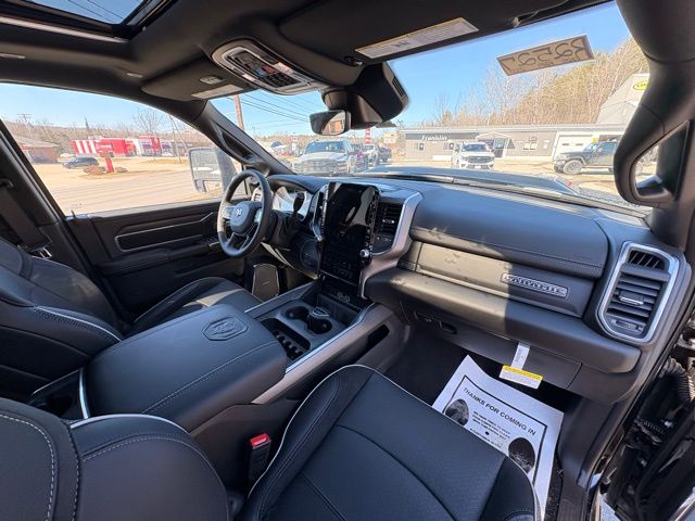 2025 RAM 2500 Laramie - Photo 11