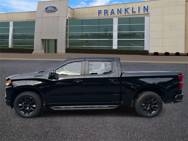 2024 Chevrolet Silverado 1500 RST photo 4
