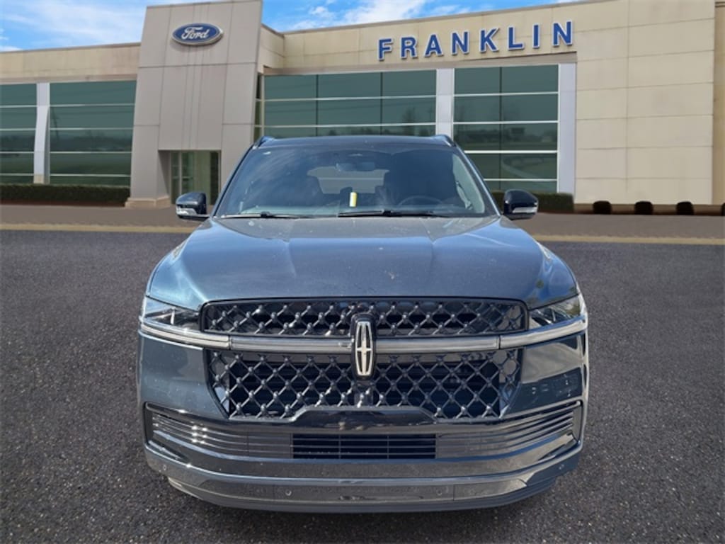 New 2025 Lincoln Navigator L Reserve SUV
