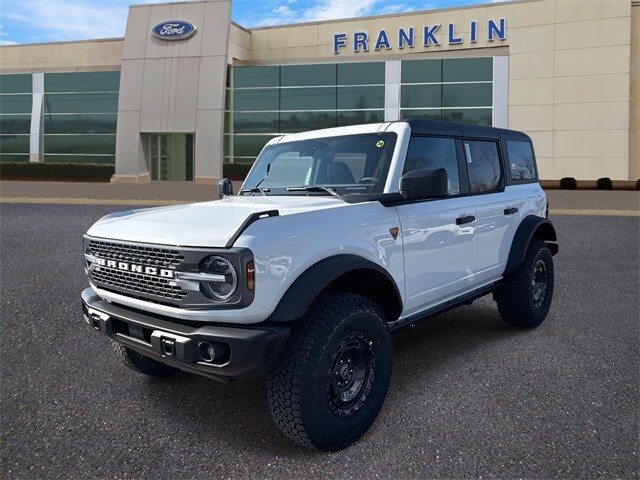 2025 Ford Bronco Badlands photo 3