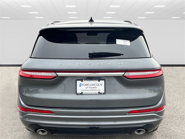 2025 Lincoln Corsair Grand Touring photo 3