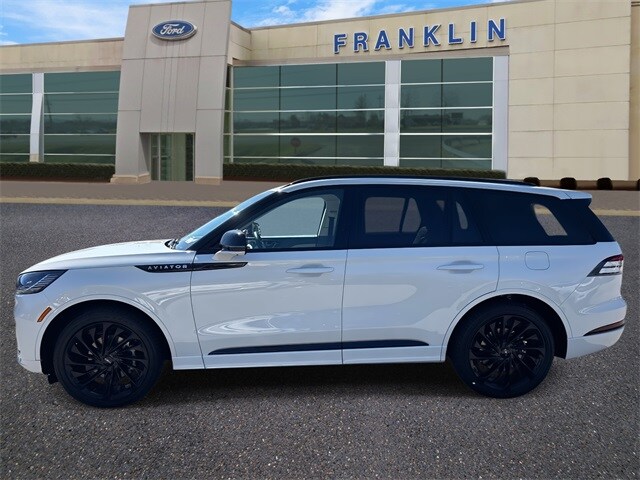 2025 Lincoln Aviator Reserve photo 4