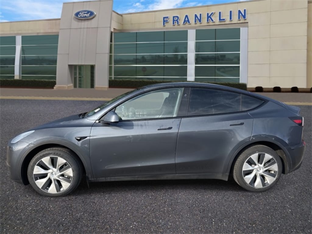 Used 2023 Tesla Model Y Long Range SUV