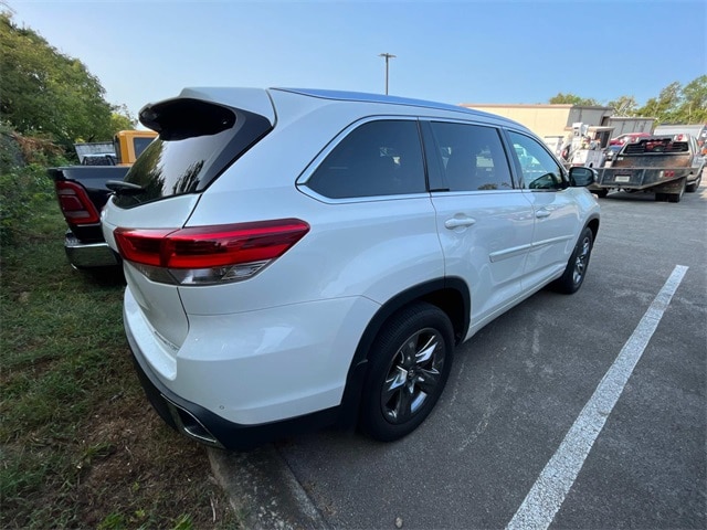 Used 2018 Toyota Highlander Limited with VIN 5TDDZRFH8JS889332 for sale in Franklin, TN