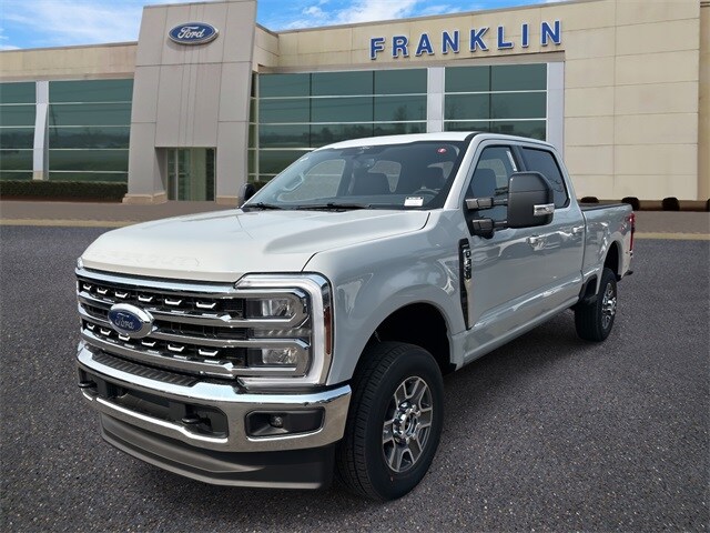 2026 Ford F-350 photo 3