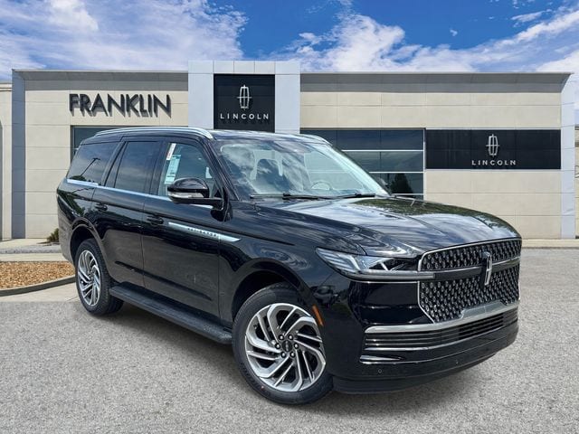 2026 Lincoln Navigator Premiere AWD's photo