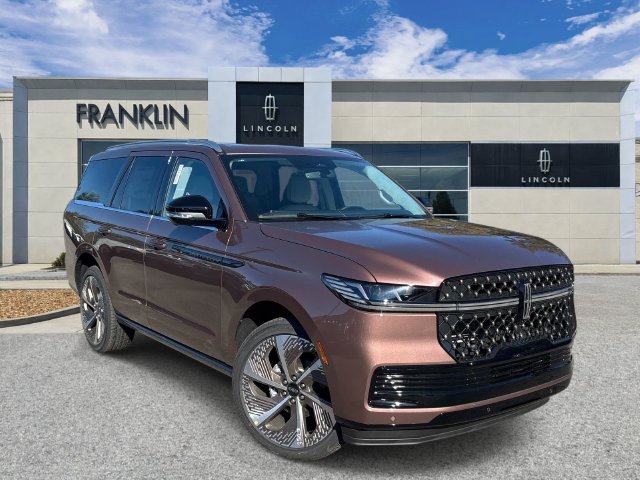 2027 Lincoln Navigator