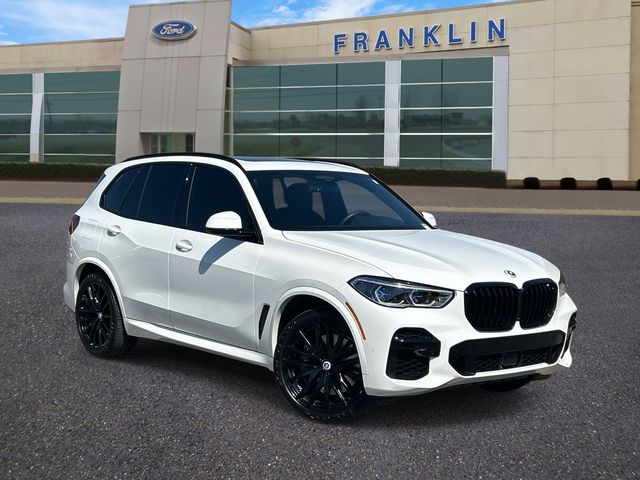 2022 BMW X5 M50i's photo