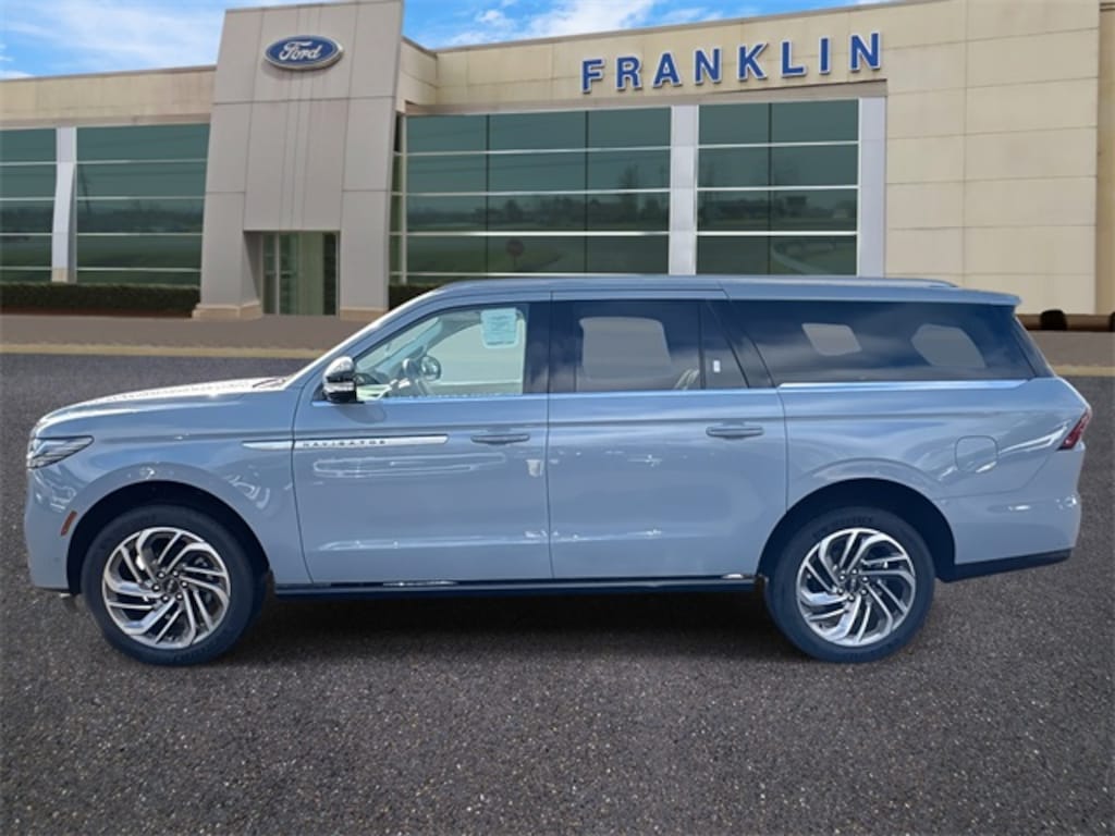 New 2025 Lincoln Navigator L Reserve SUV