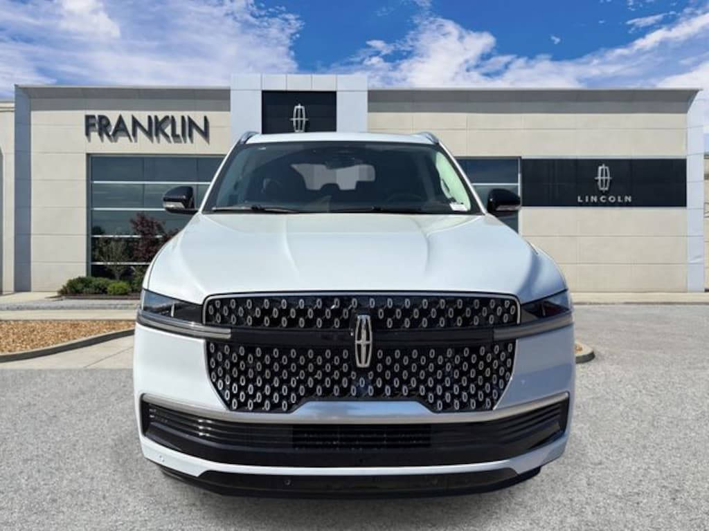 New 2026 Lincoln Navigator Premiere SUV
