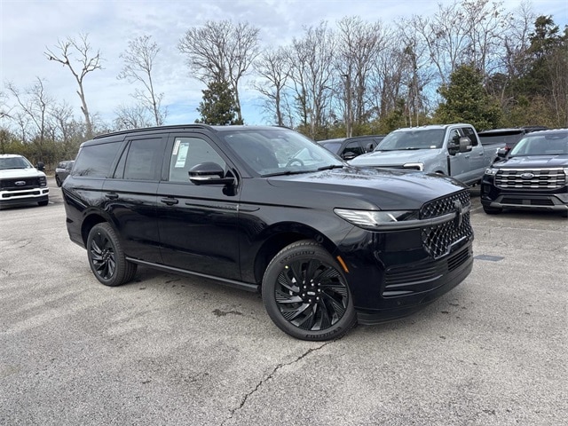 2025 Lincoln Navigator Reserve's photo