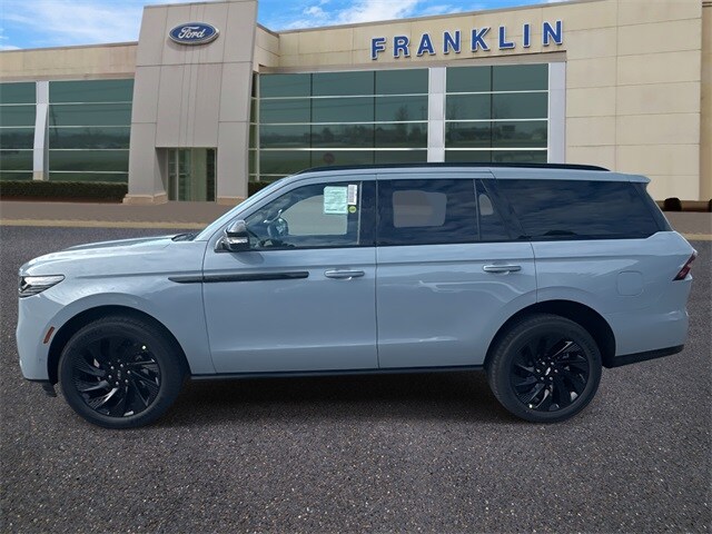 2025 Lincoln Navigator Reserve photo 4