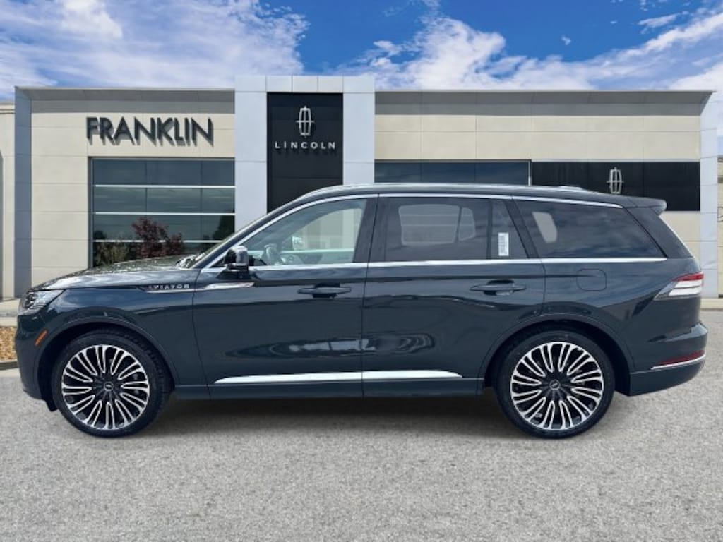 New 2027 Lincoln Aviator Black Label SUV