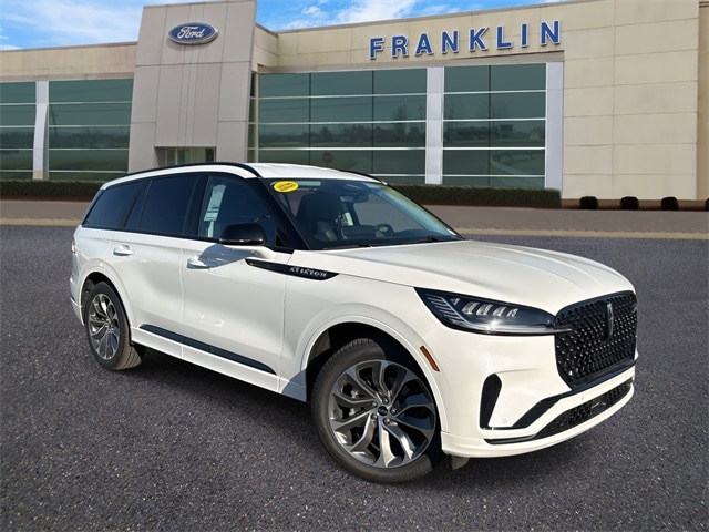 2026 Lincoln Aviator Premiere's photo