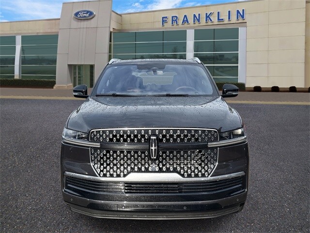 2025 Lincoln Navigator Reserve photo 2