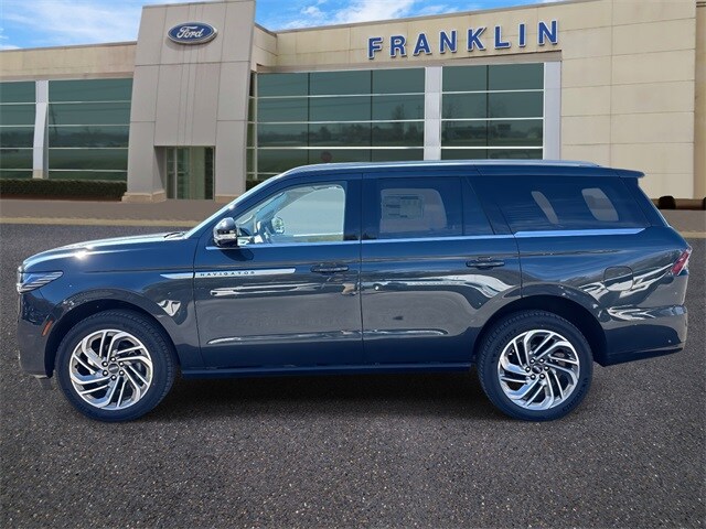 2025 Lincoln Navigator Reserve photo 4