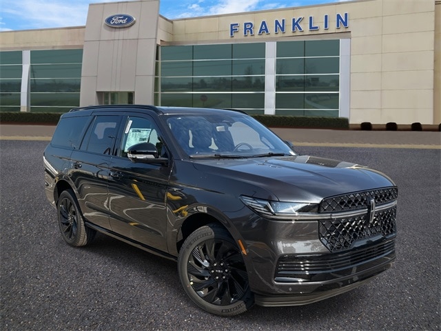 2025 Lincoln Navigator Reserve's photo