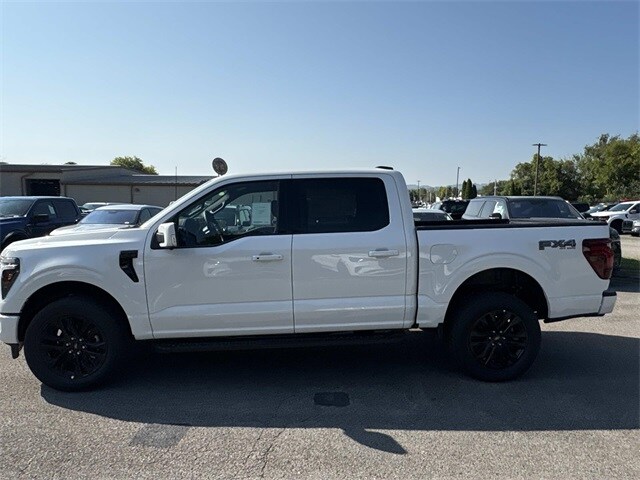2025 Ford F-150 Lariat photo 3