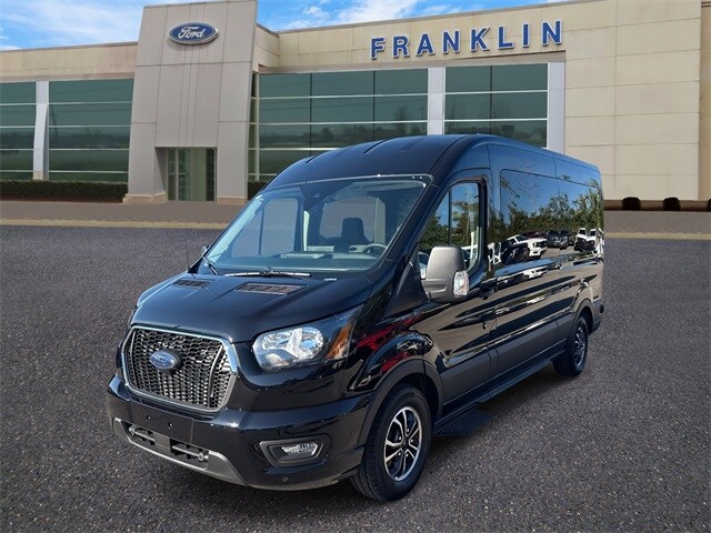 2025 Ford Transit Passenger Van XLT photo 3