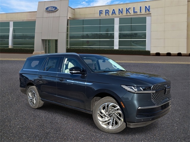 2025 Lincoln Navigator Reserve L's photo