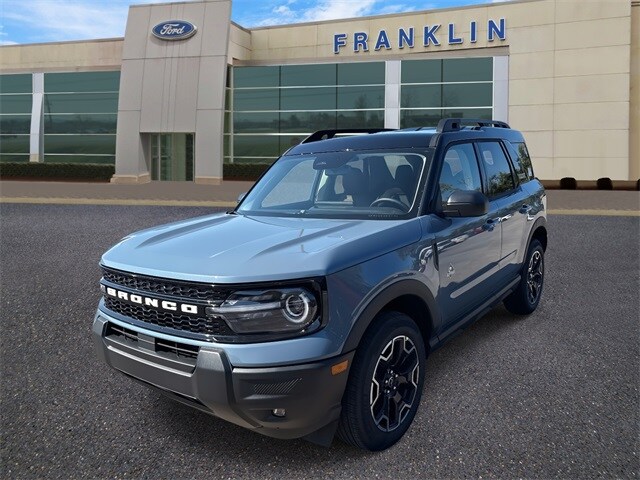 2025 Ford Bronco Sport Outer Banks photo 3