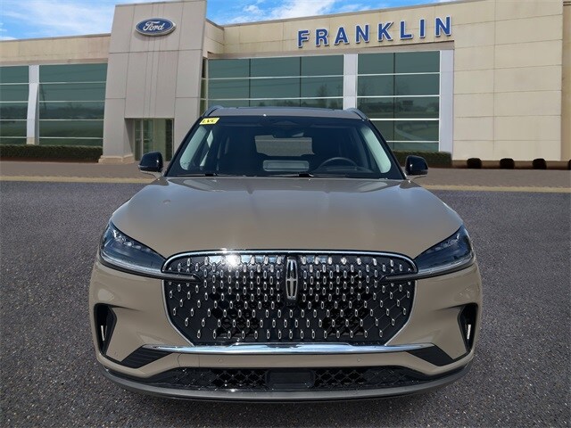 2025 Lincoln Aviator Premiere photo 2