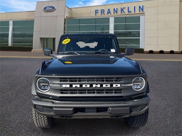 2025 Ford Bronco Base photo 2