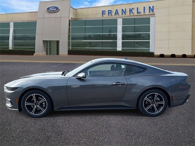 2025 Ford Mustang EcoBoost photo 4