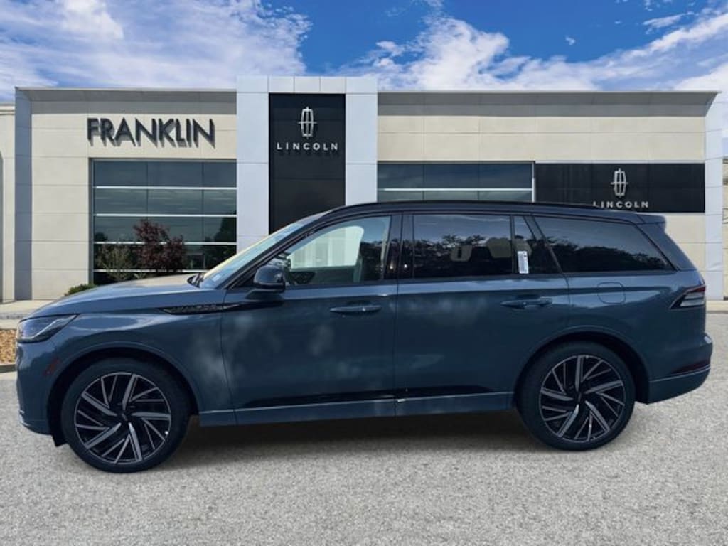 New 2026 Lincoln Aviator Black Label SUV