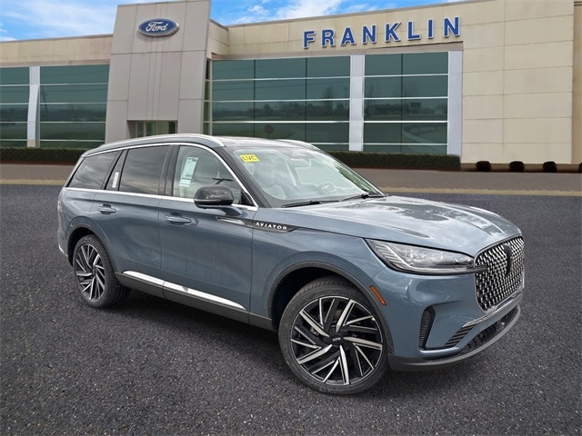 2026 Lincoln Aviator Reserve's photo