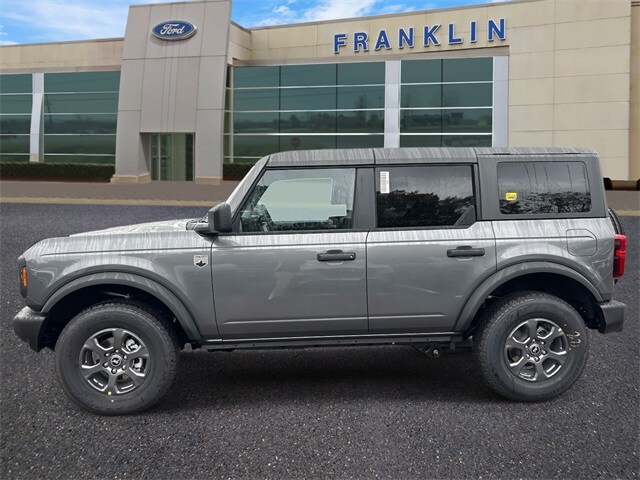 2025 Ford Bronco Big Bend photo 2