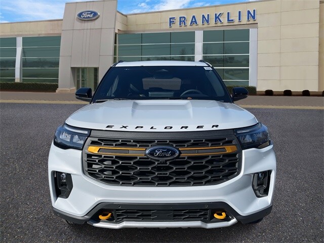 2026 Ford Explorer photo 2