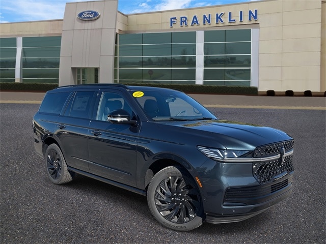 2025 Lincoln Navigator Reserve's photo