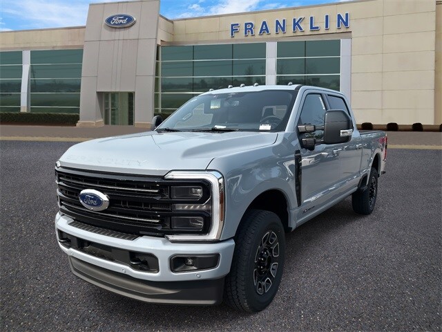2026 Ford F-350 photo 3