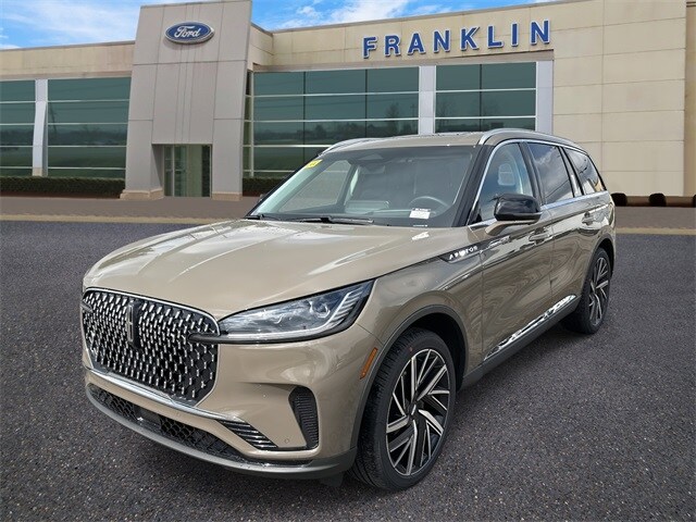 2025 Lincoln Aviator Reserve photo 3