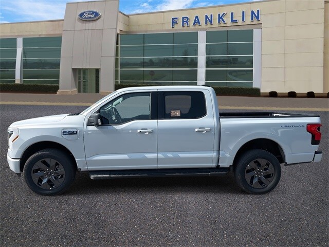 2025 Ford F-150 Lightning photo 4