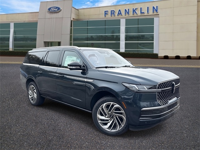 2025 Lincoln Navigator Reserve L's photo