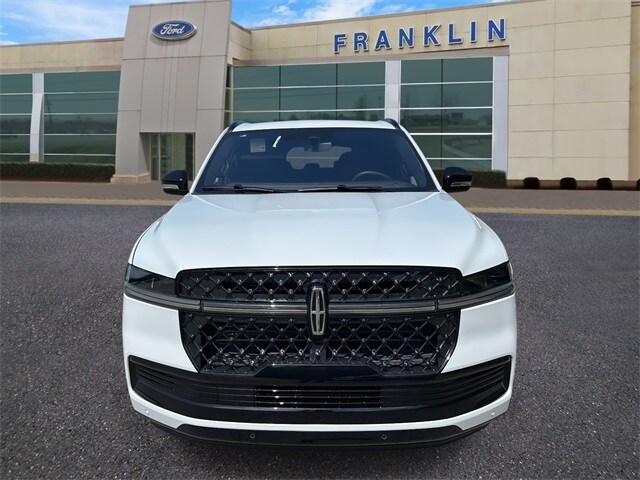 2025 Lincoln Navigator Reserve photo 2