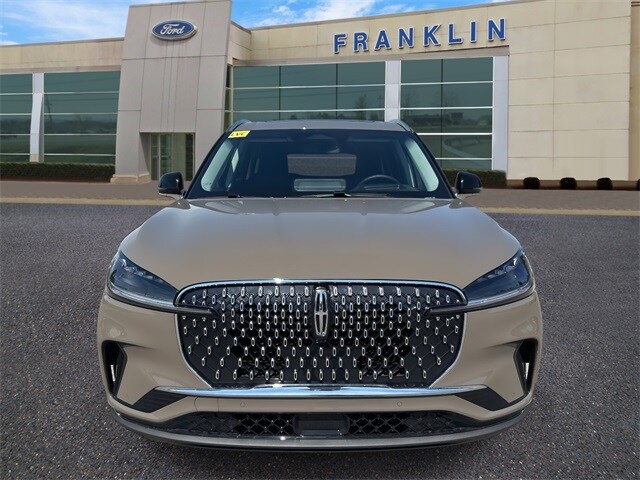 2025 Lincoln Aviator Premiere photo 2