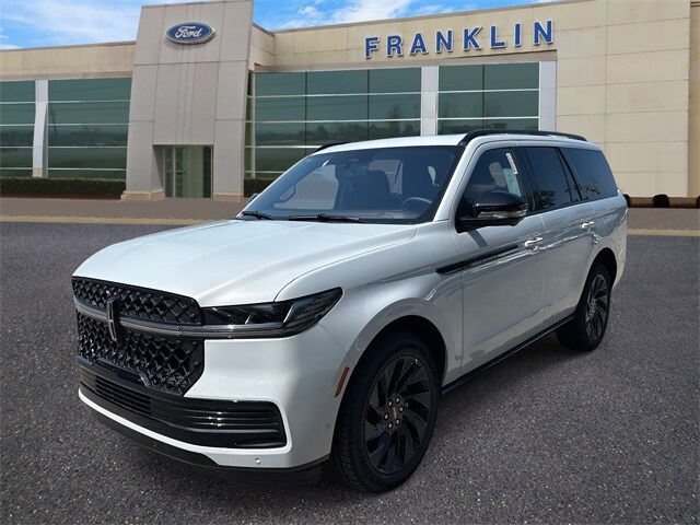 2025 Lincoln Navigator Reserve photo 3