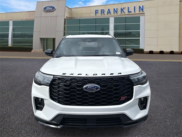 2025 Ford Explorer ST photo 2